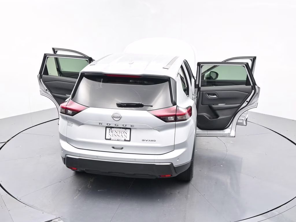 2024 Brilliant Silver Metallic Nissan Rogue SV AWD SUV