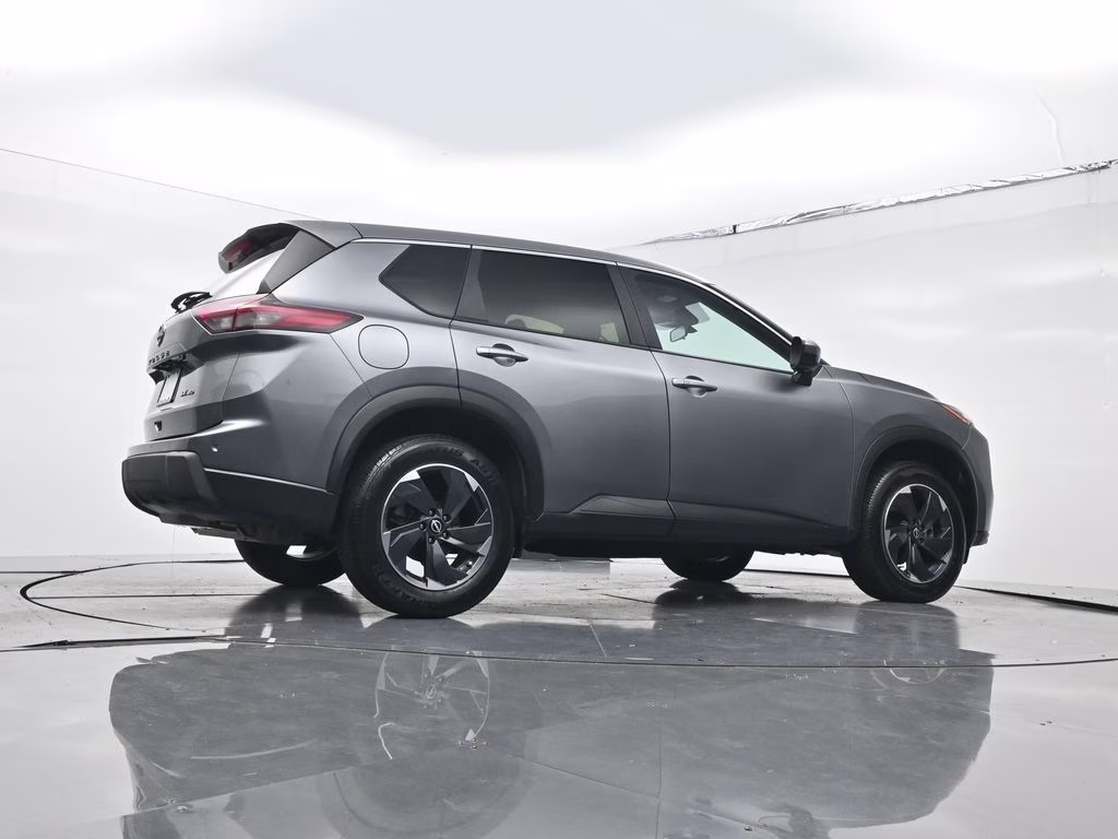 2024 Gun Metallic Nissan Rogue SV AWD SUV