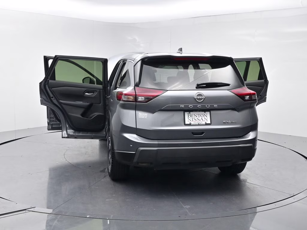 2024 Gun Metallic Nissan Rogue SV AWD SUV