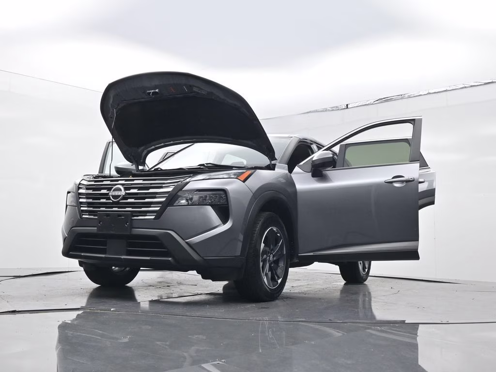 2024 Gun Metallic Nissan Rogue SV AWD SUV