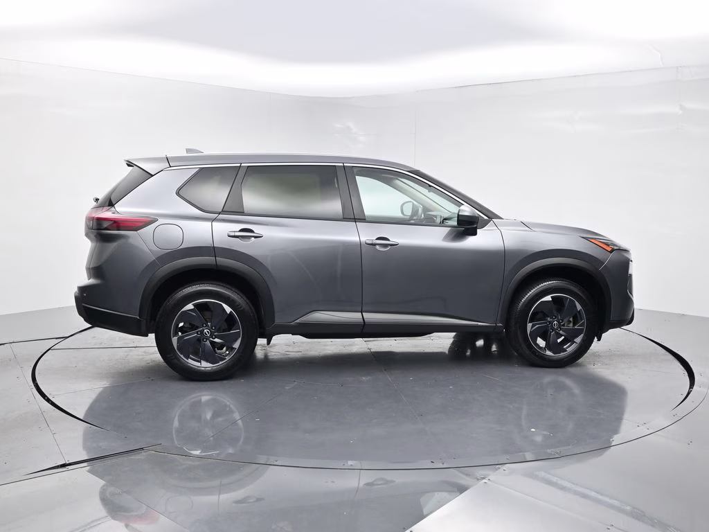 2024 Gun Metallic Nissan Rogue SV AWD SUV