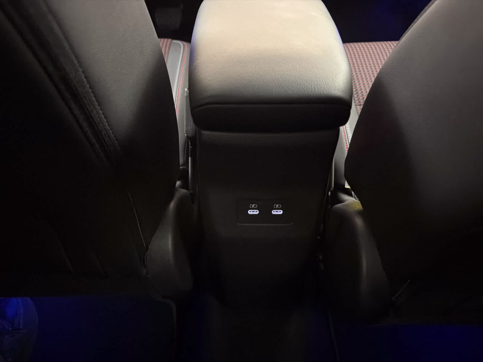 2026 Gun Metallic/Scarlet Ember Tintcoat Nissan Kicks SR FWD SUV