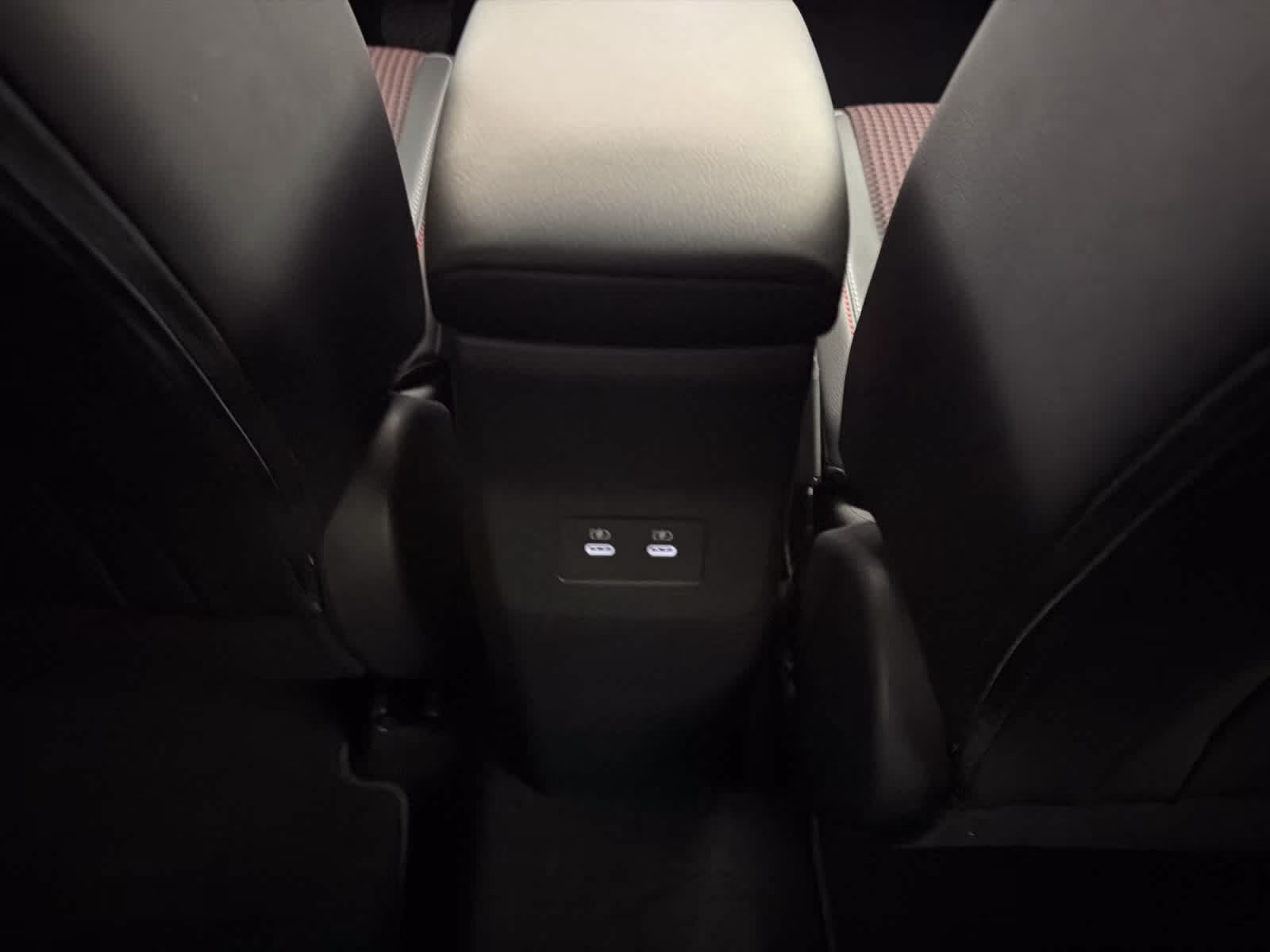 2026 Aspen White Tricoat/Super Black Nissan Kicks SR FWD SUV