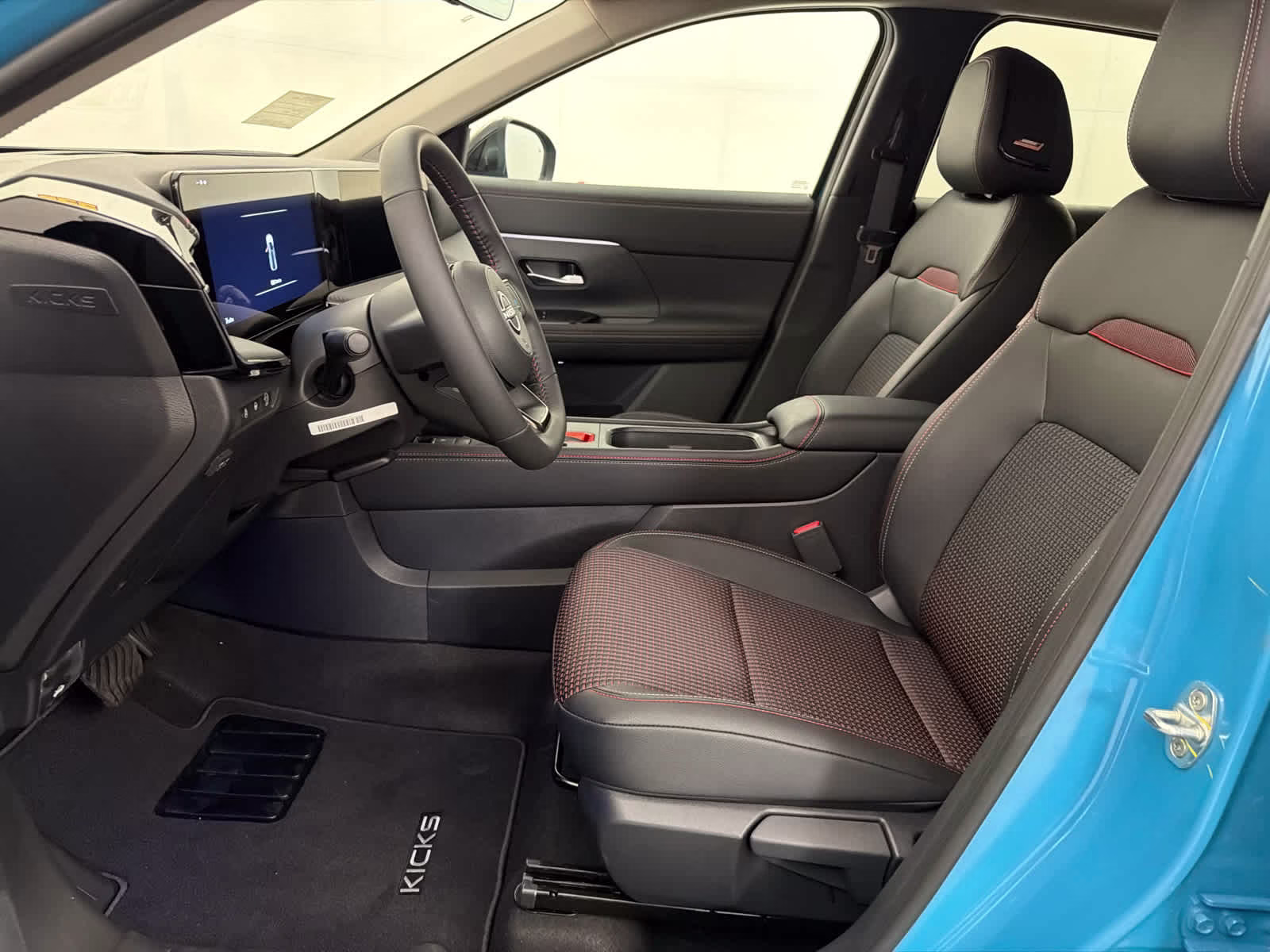 2026 Arctic Ice Blue Metallic/Super Black Nissan Kicks SR FWD SUV