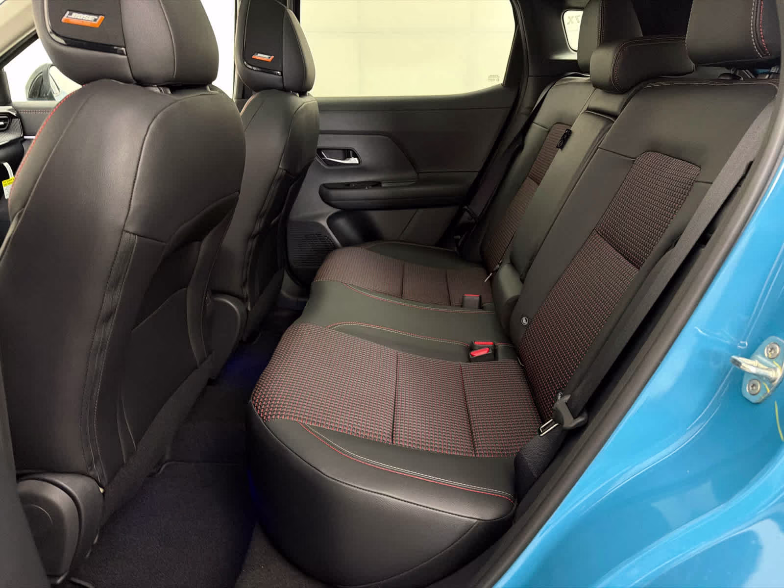 2026 Arctic Ice Blue Metallic/Super Black Nissan Kicks SR FWD SUV