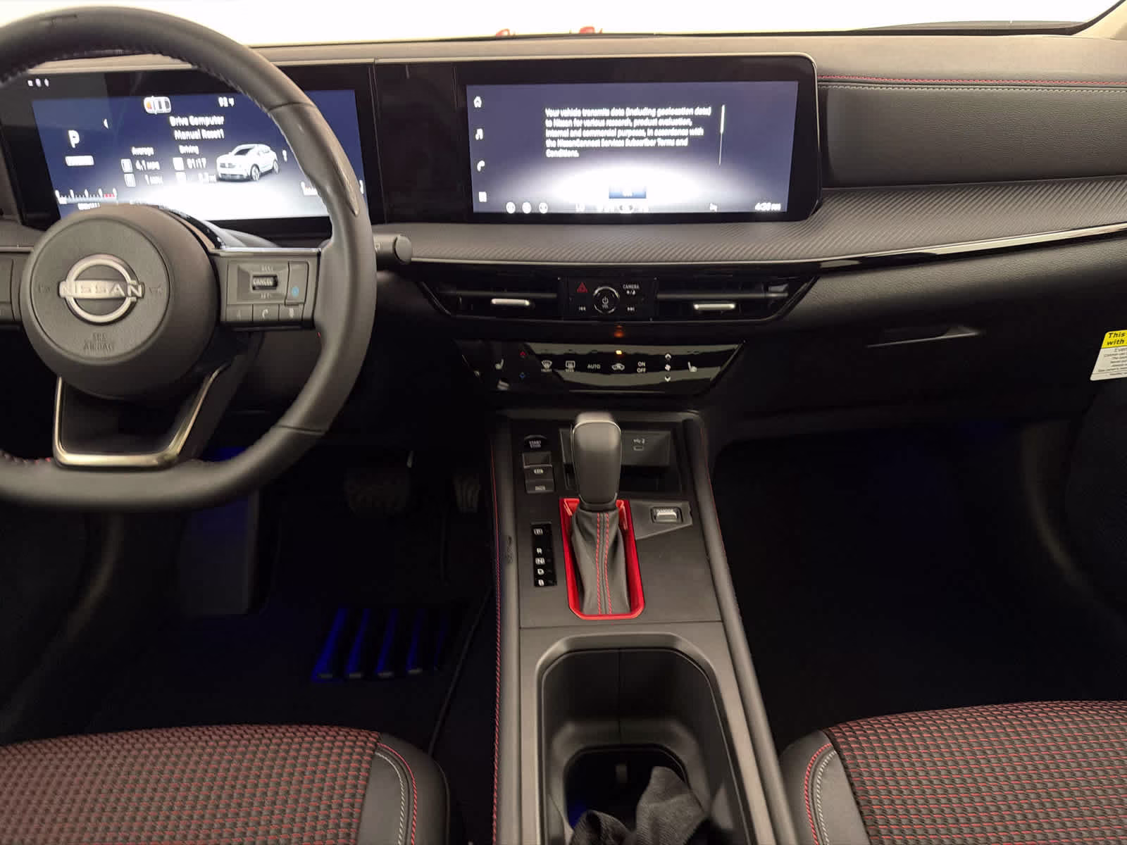 2026 Arctic Ice Blue Metallic/Super Black Nissan Kicks SR FWD SUV