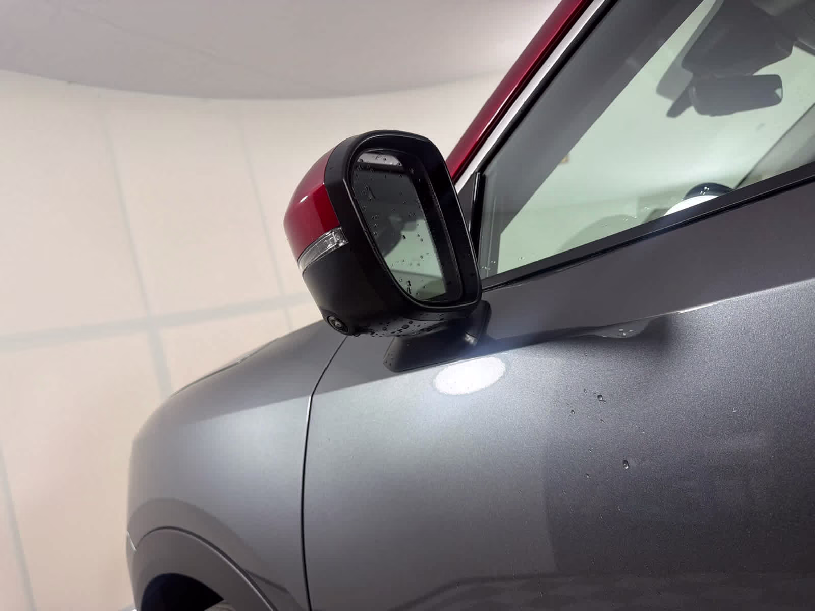 2026 Gun Metallic/Scarlet Ember Tintcoat Nissan Kicks SR FWD SUV