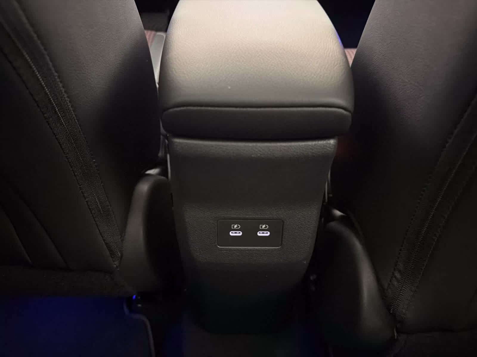 2026 Gun Metallic/Scarlet Ember Tintcoat Nissan Kicks SR FWD SUV