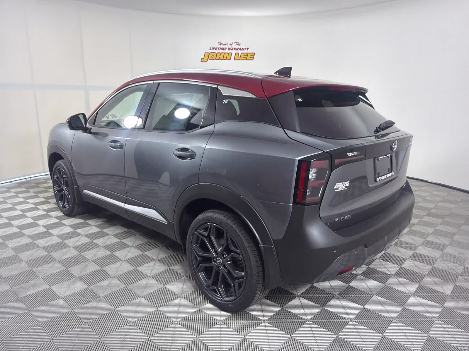 2026 Gun Metallic/Scarlet Ember Tintcoat Nissan Kicks SR FWD SUV