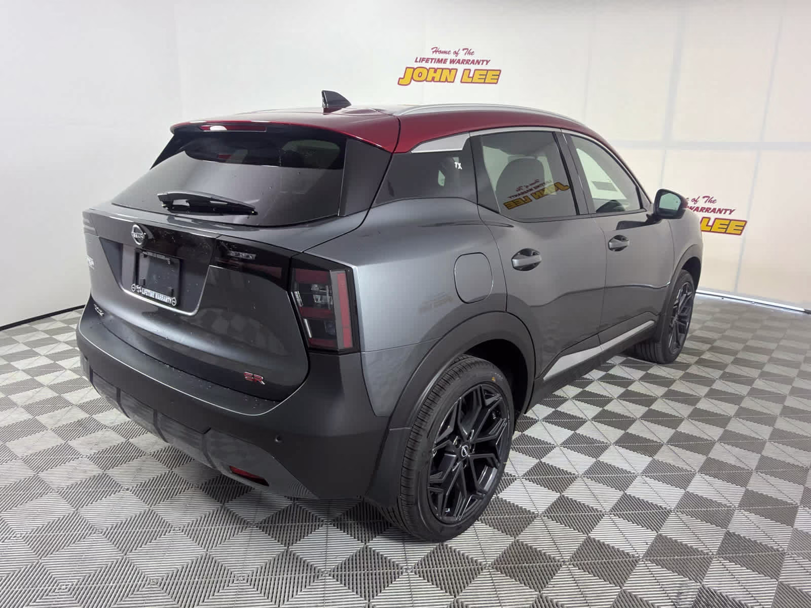 2026 Gun Metallic/Scarlet Ember Tintcoat Nissan Kicks SR FWD SUV
