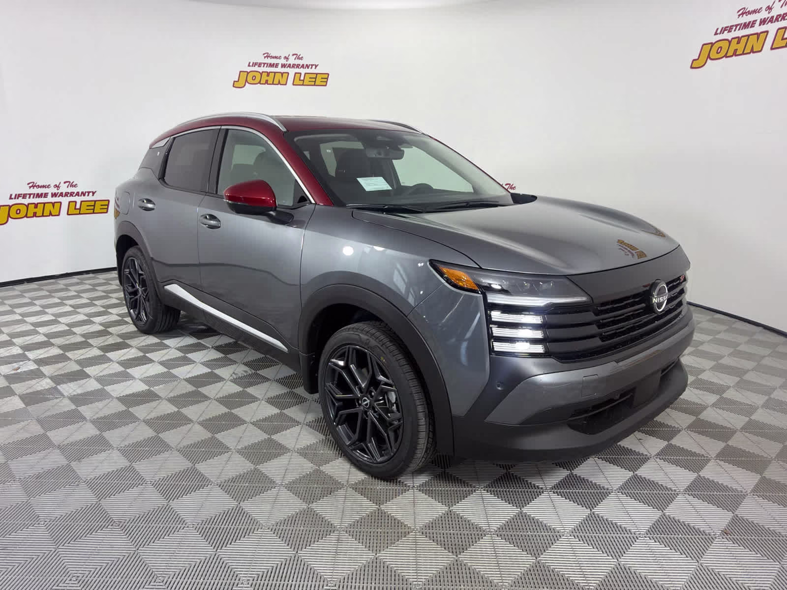 2026 Gun Metallic/Scarlet Ember Tintcoat Nissan Kicks SR FWD SUV