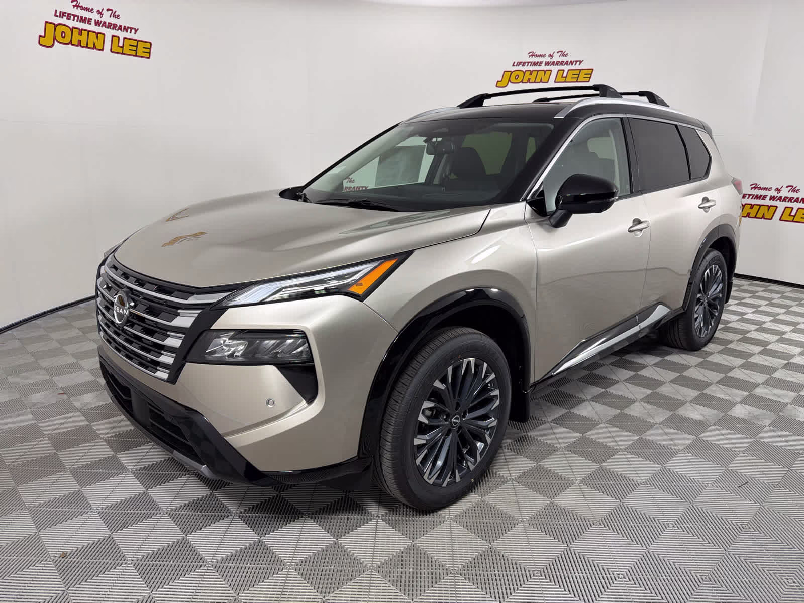 2026 Champagne Silver Metallic/Super Black Nissan Rogue Platinum AWD SUV