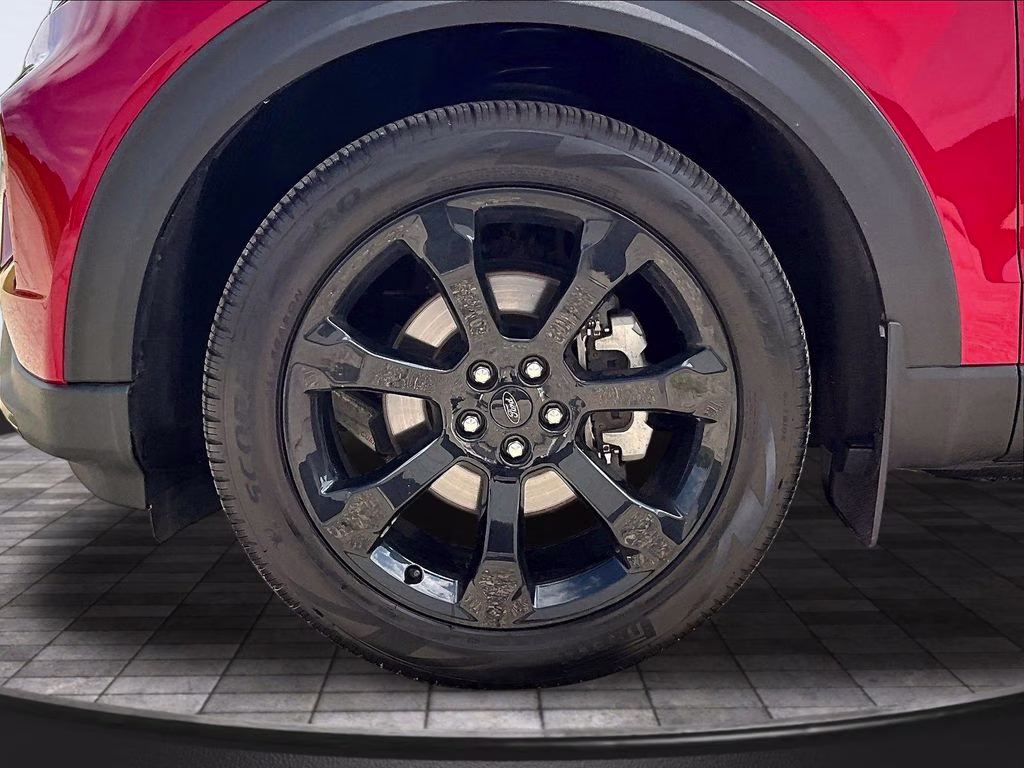 2024 Rapid Red Metallic Tinted Clearcoat Ford Explorer ST-Line 4X4 SUV