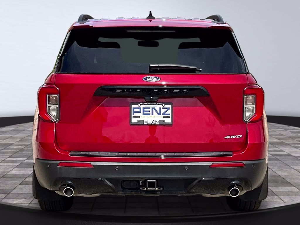 2024 Rapid Red Metallic Tinted Clearcoat Ford Explorer ST-Line 4X4 SUV