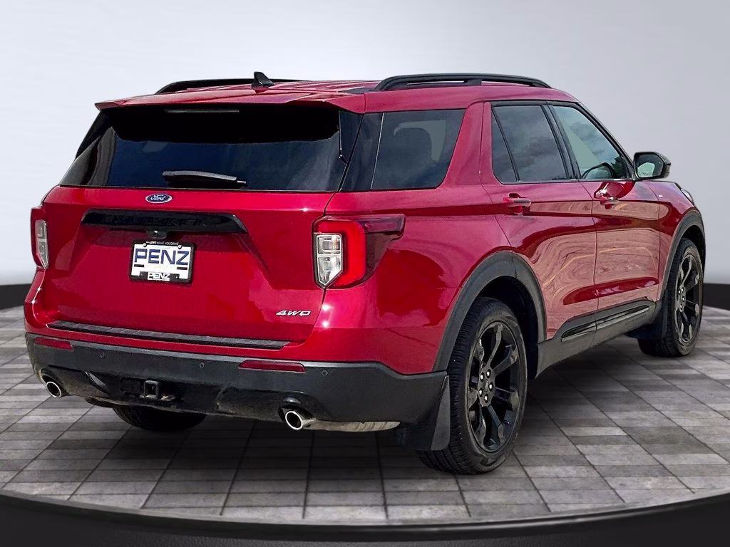 2024 Rapid Red Metallic Tinted Clearcoat Ford Explorer ST-Line 4X4 SUV