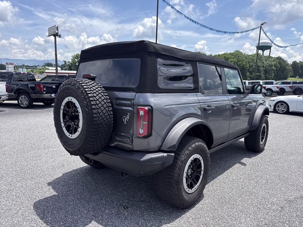2023 Carbonized Gray Metallic Ford Bronco Badlands 4X4 SUV