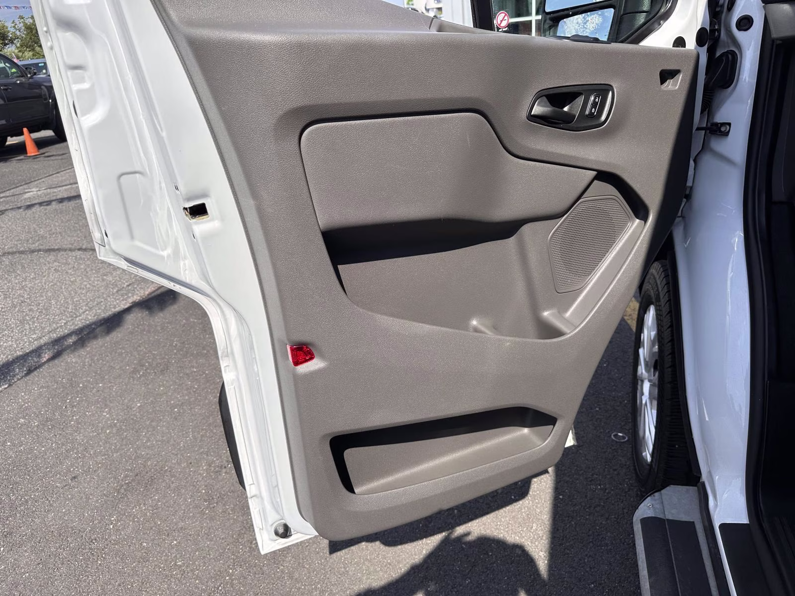 2024 Oxford White Ford Transit Cargo Van T-250 130 Low Rf 9070 GVWR RWD RWD Van