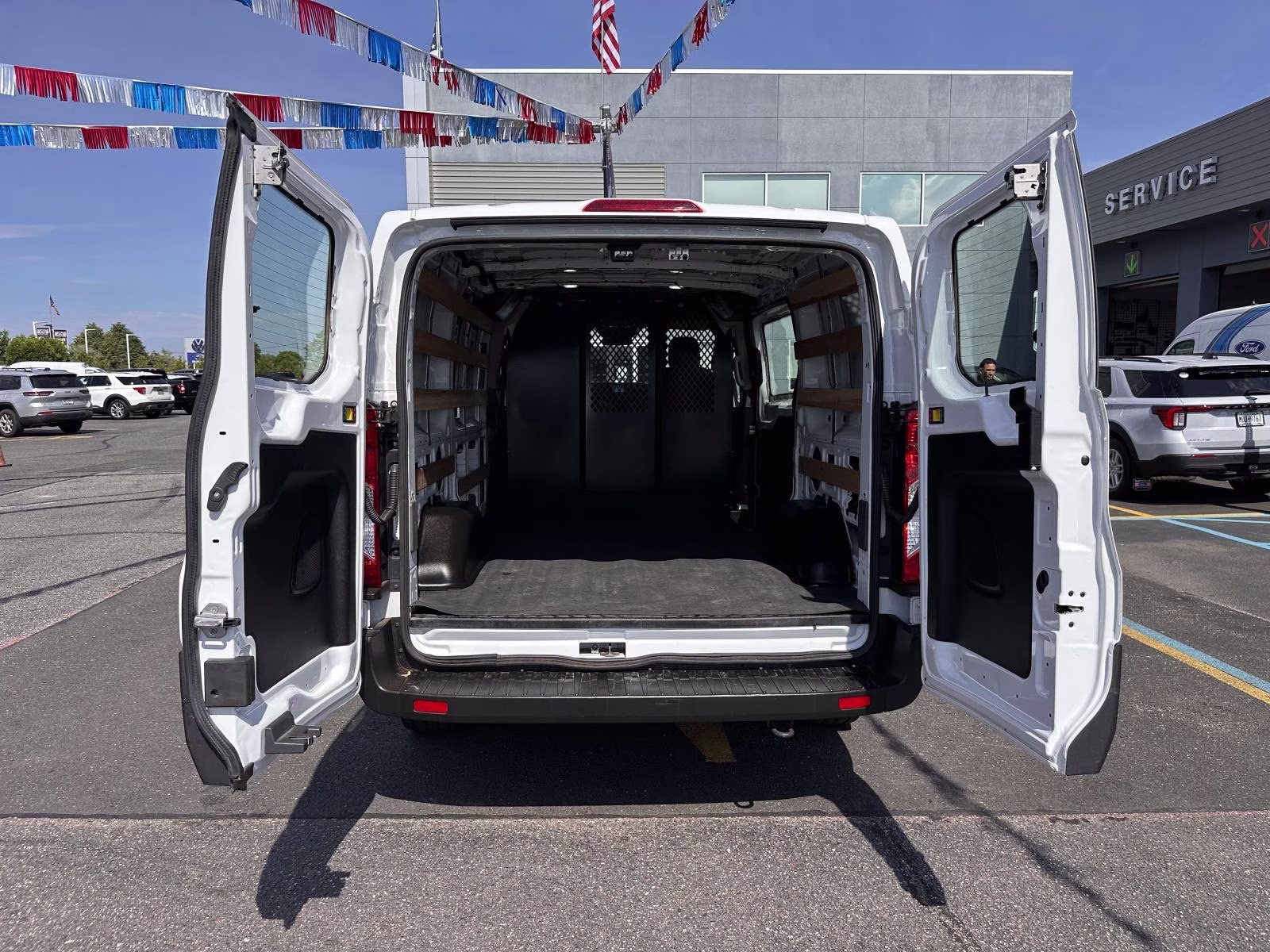 2024 Oxford White Ford Transit Cargo Van T-250 130 Low Rf 9070 GVWR RWD RWD Van