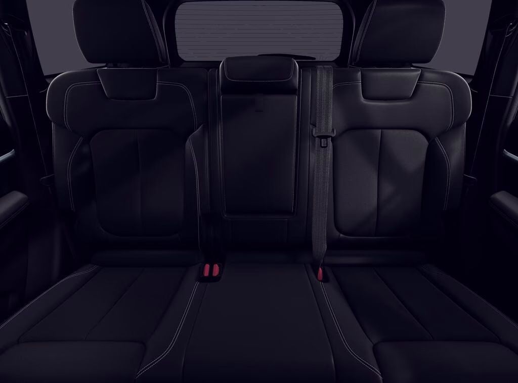 2026 Baltic Gray Metallic Clear Coat Jeep Grand Cherokee Grand Cherokee Laredo Altitude 4x4 SUV
