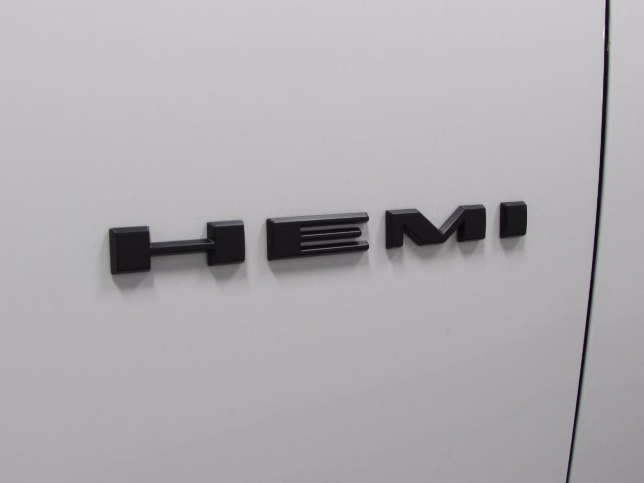 2026 White Knuckle Clearcoat Dodge Durango GT HEMI V8 AWD SUV
