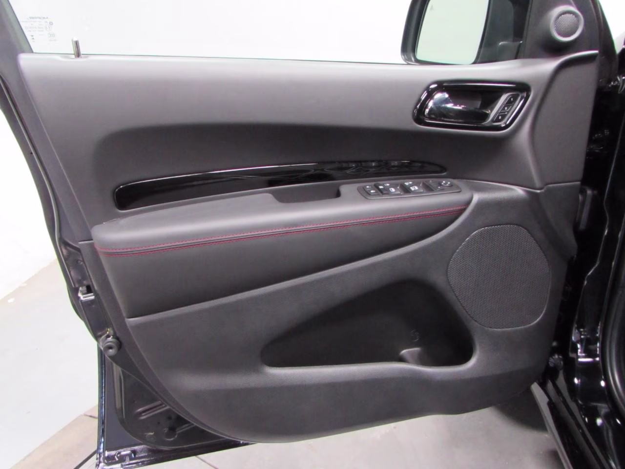 2026 DB Black Clearcoat Dodge Durango GT Plus HEMI V8 AWD SUV