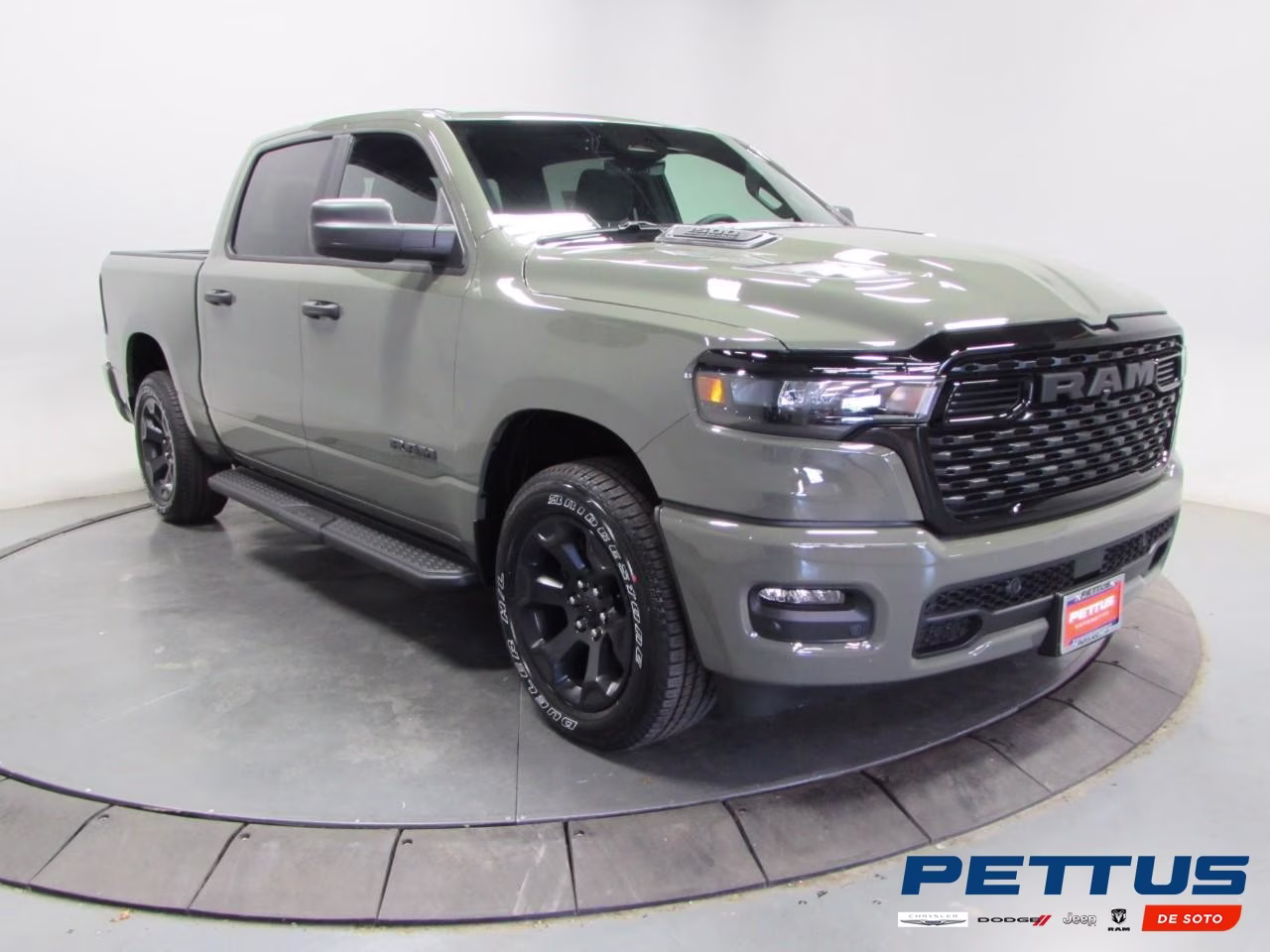 2026 Canyon Lake Ram 1500 Express 4X4 Truck