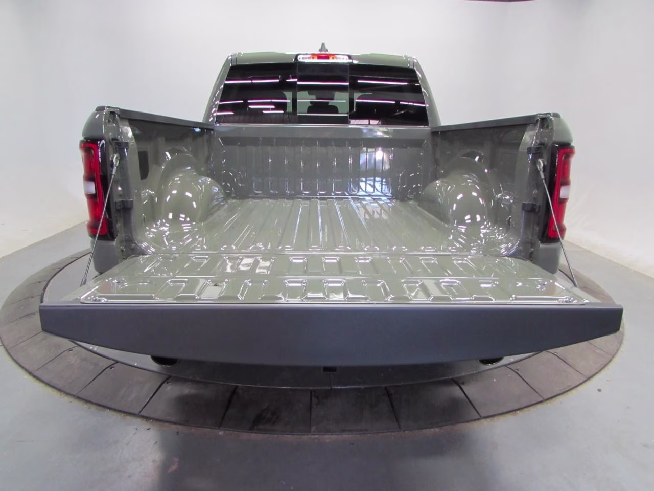2026 Canyon Lake Ram 1500 Express 4X4 Truck