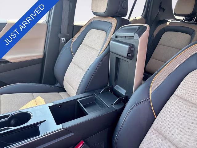 2026 Mosaic Black Metallic Chevrolet Equinox ACTIV FWD SUV