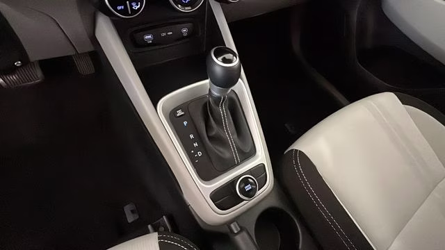 2023 Shimmering Silver Hyundai Venue SEL FWD SUV