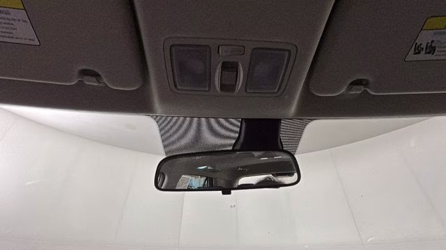 2023 Shimmering Silver Hyundai Venue SEL FWD SUV