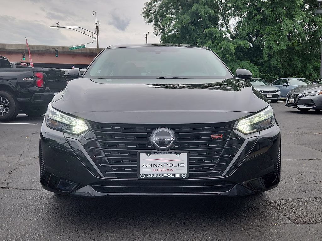 2025 Super Black Nissan Sentra SR FWD Sedan