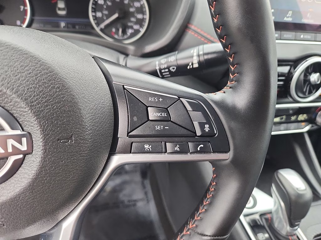 2025 Super Black Nissan Sentra SR FWD Sedan