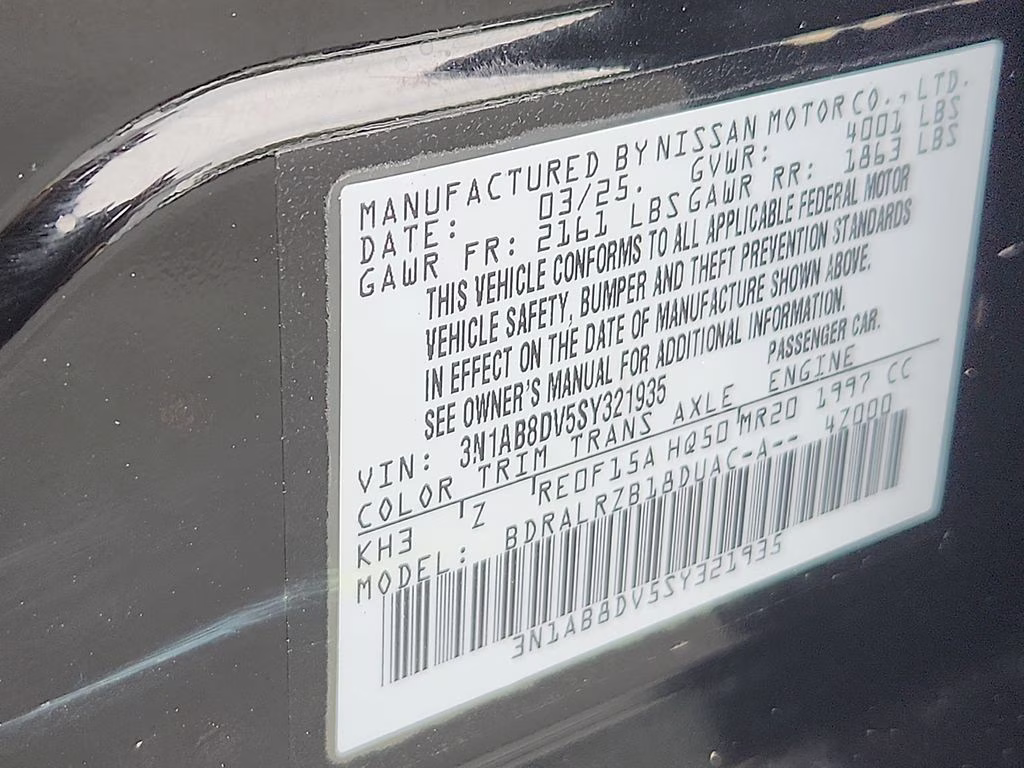2025 Super Black Nissan Sentra SR FWD Sedan