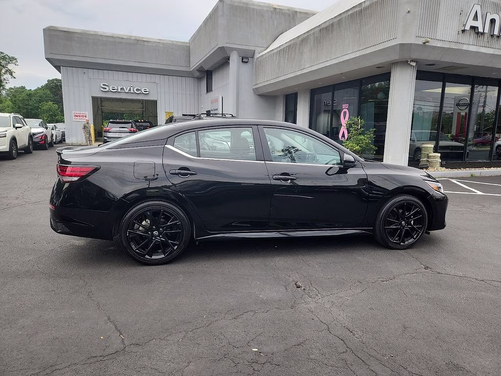 2025 Super Black Nissan Sentra SR FWD Sedan