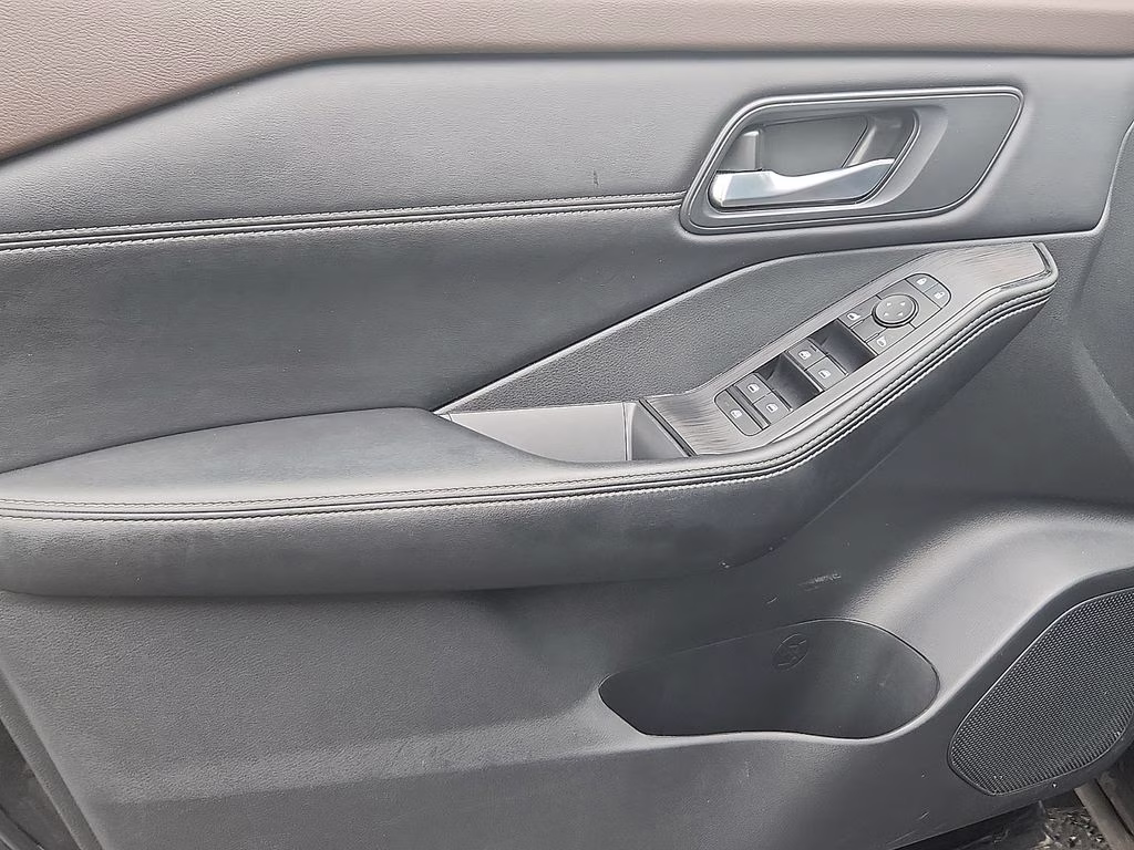 2023 Super Black Nissan Rogue SV AWD SUV