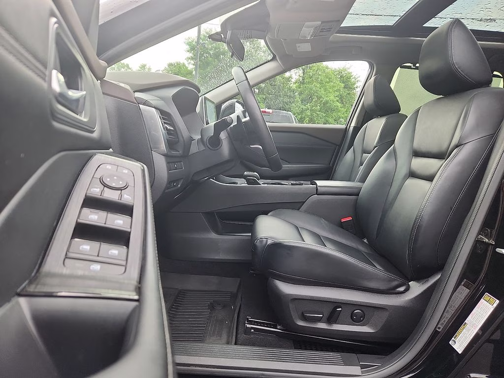 2023 Super Black Nissan Rogue SV AWD SUV
