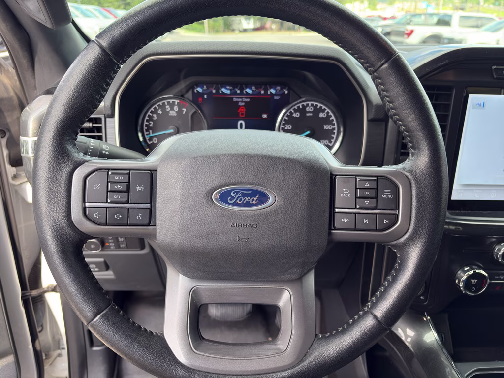 2021 OXFORD WHITE Ford F-150 XLT 4X4 Truck