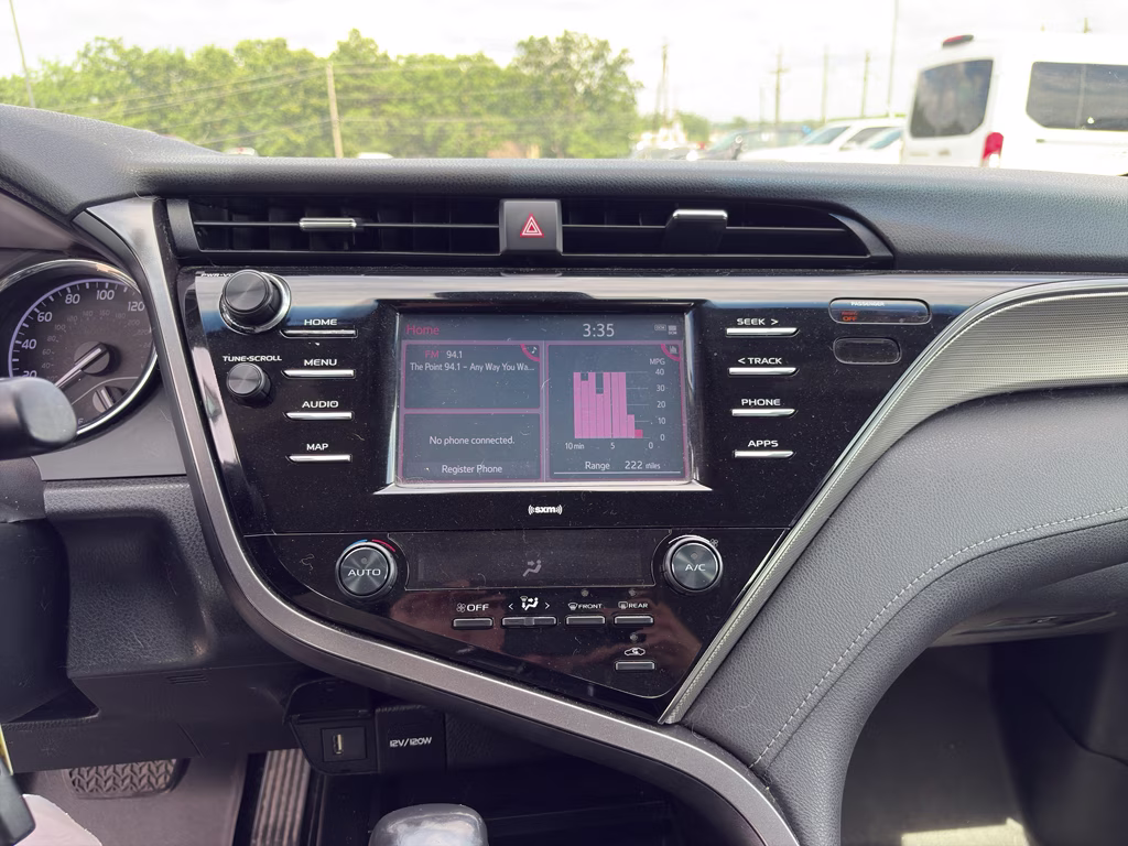 2020 Celestial Silver Metallic Toyota Camry SE FWD Sedan