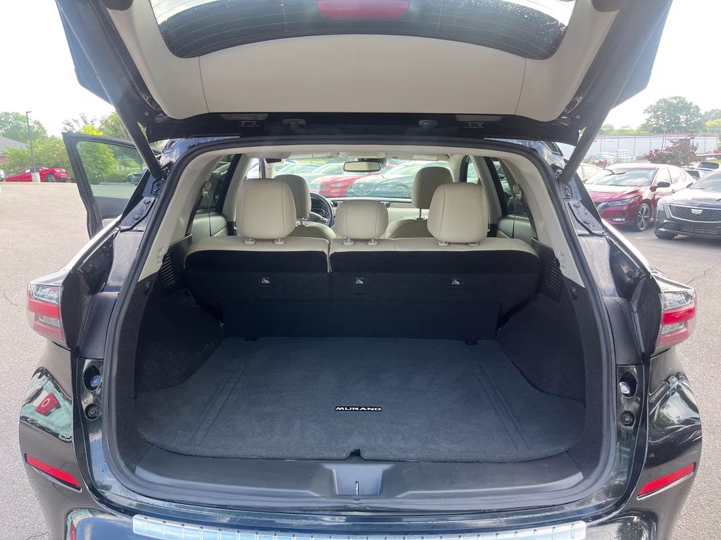 2022 Magnetic Black Pearl Nissan Murano SL FWD SUV