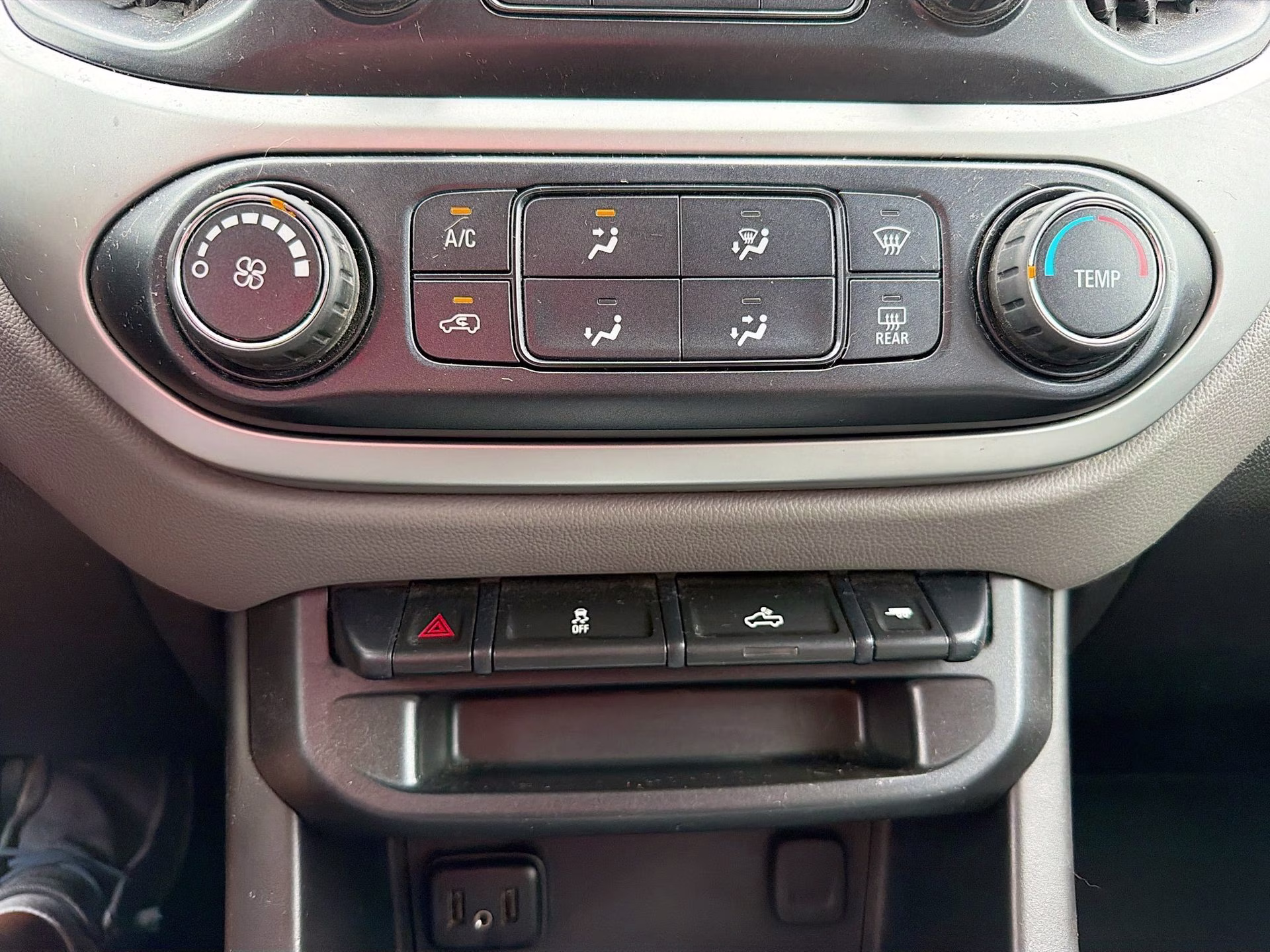 2020 Shadow Gray Metallic Chevrolet Colorado LT RWD Truck