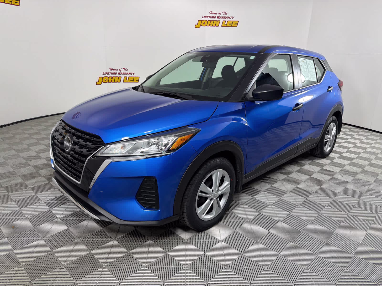 2025 Electric Blue Metallic Nissan Kicks Play S FWD SUV