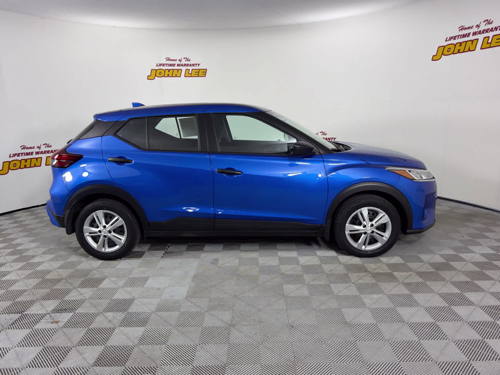 2025 Electric Blue Metallic Nissan Kicks Play S FWD SUV