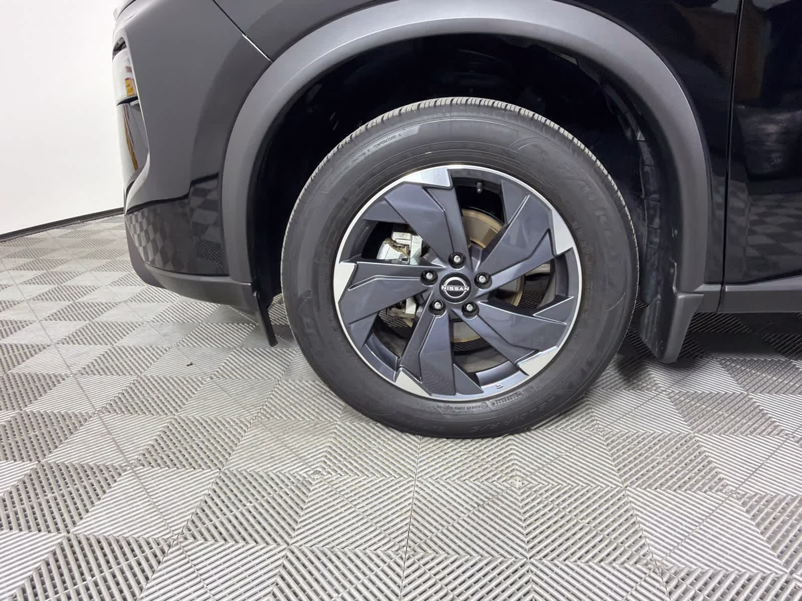 2025 Super Black Nissan Rogue SV FWD SUV