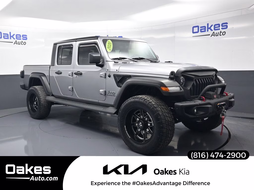 2020 Billet Silver Metallic Clearcoat Jeep Gladiator Overland 4X4 Truck