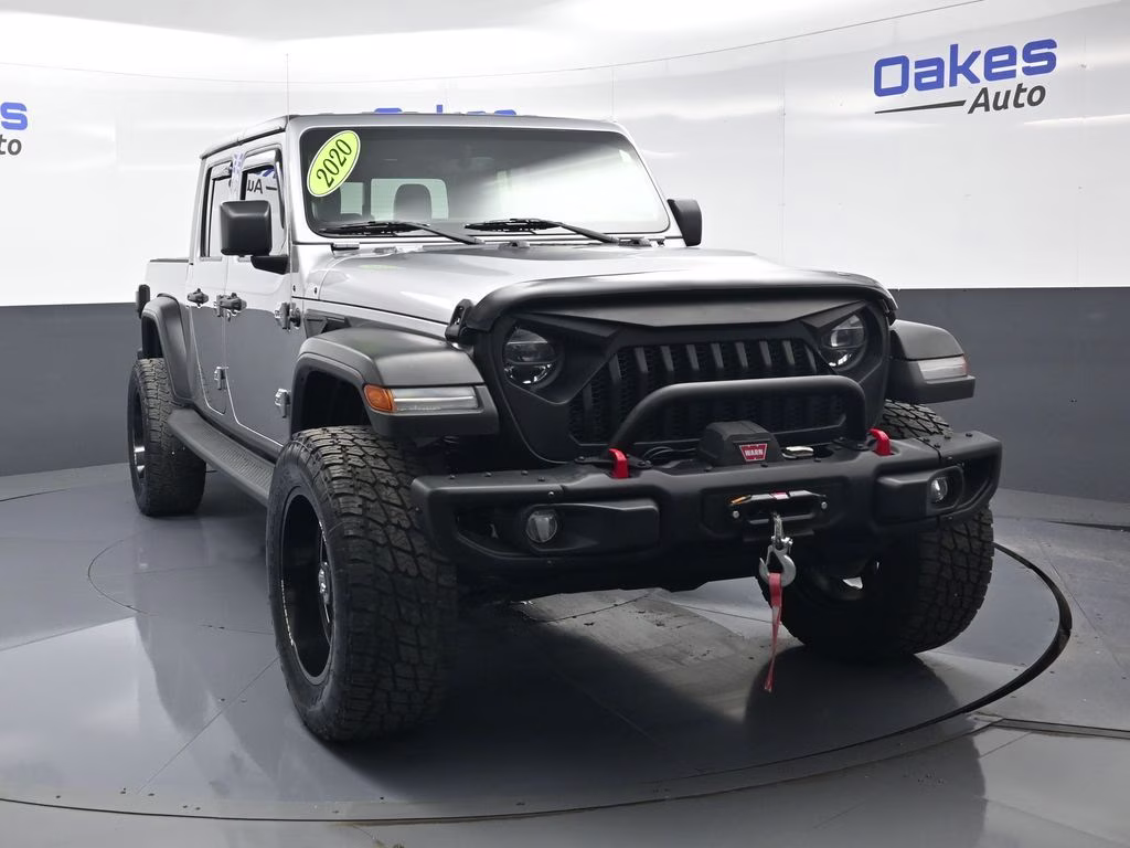 2020 Billet Silver Metallic Clearcoat Jeep Gladiator Overland 4X4 Truck