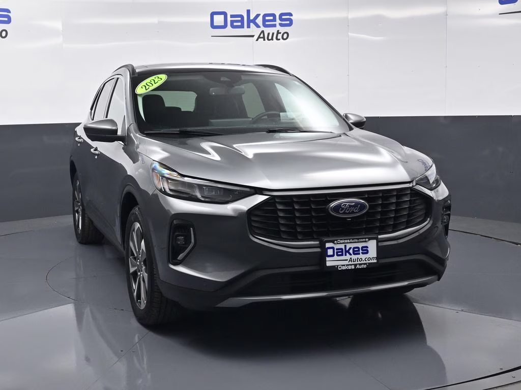 2023 Carbonized Gray Metallic Ford Escape Hybrid Platinum AWD SUV