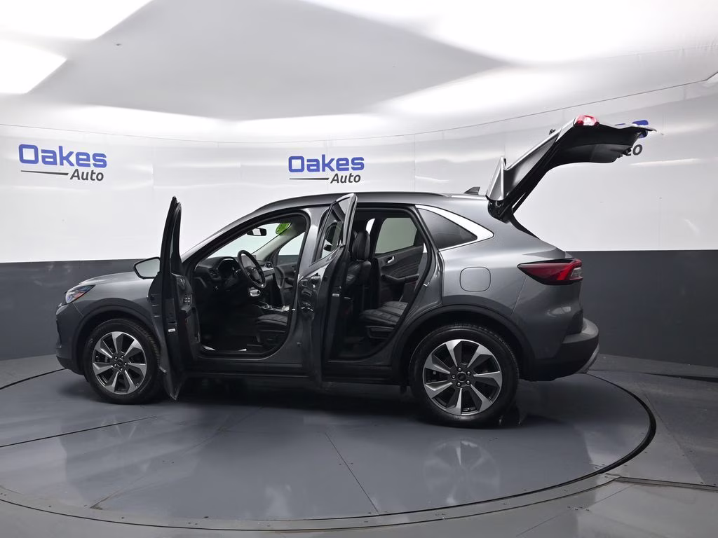 2023 Carbonized Gray Metallic Ford Escape Hybrid Platinum AWD SUV