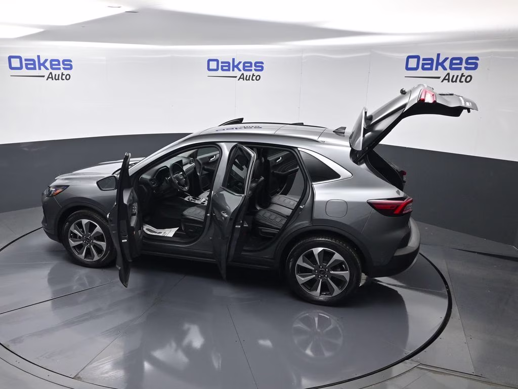 2023 Carbonized Gray Metallic Ford Escape Hybrid Platinum AWD SUV