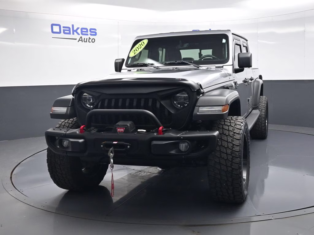 2020 Billet Silver Metallic Clearcoat Jeep Gladiator Overland 4X4 Truck