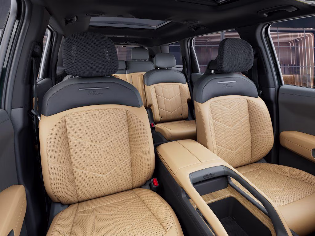 2027 Black Jade Green Kia Telluride Hybrid X-Line SX AWD SUV